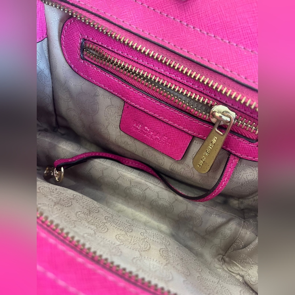 Michael Kors Gold Stud Crossbody Bag - Picture 5 of 8